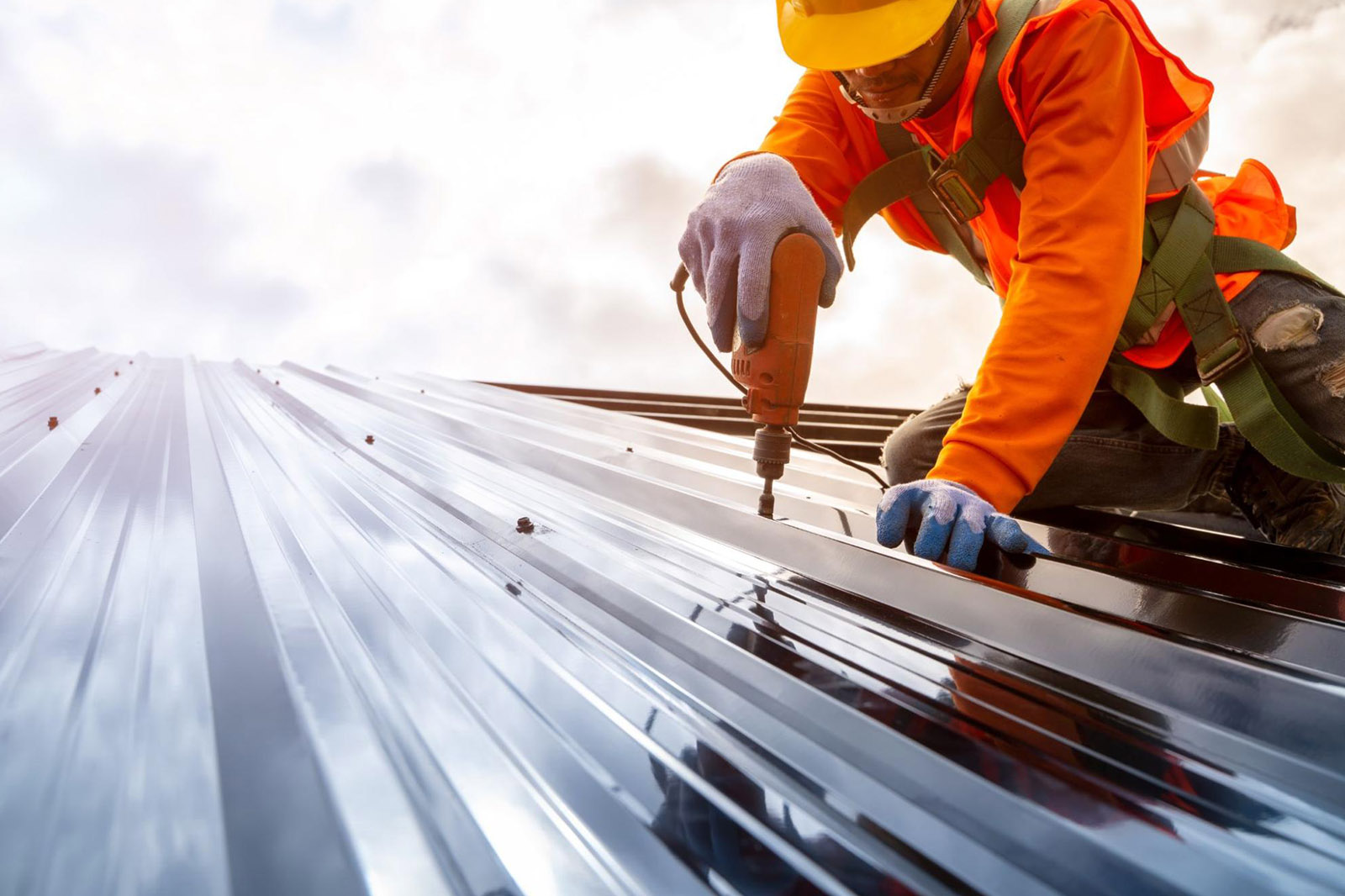  A roofing contractor who has specialty contractors insurance